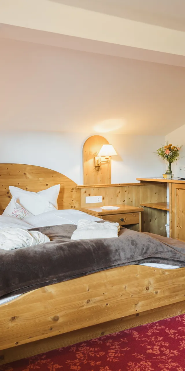doppelzimmer_komfort_12.jpg