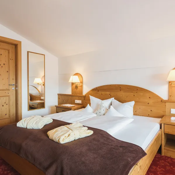 doppelzimmer_komfort_6.jpg