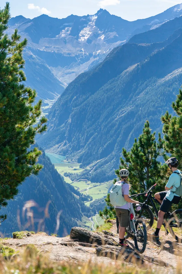 Mountainbiken_am_Penken__c_Mayrhofner_Bergbahnen.jpg