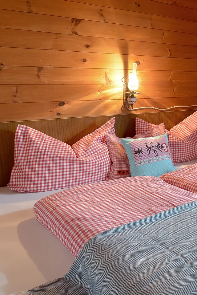 Lenzelerhof_Schlafzimmer1.jpg