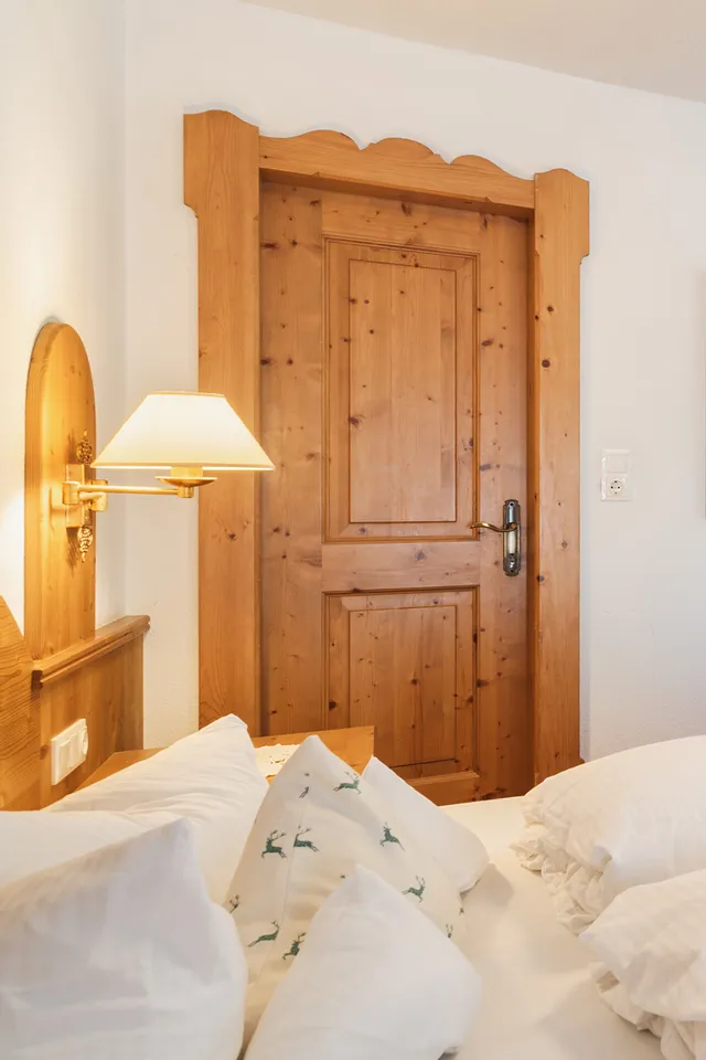 doppelzimmer_komfort_16.jpg